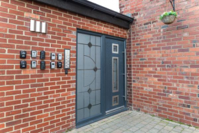Modern apartment close to city centre with parking